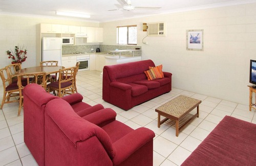 Arcadia Apartment | Alma Bay Holiday Unit 4