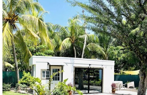 Los Cobanos House | Almendra Beach Place