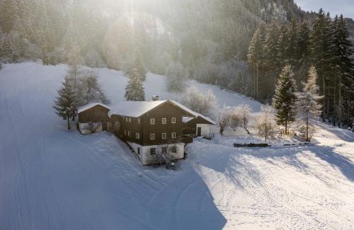 Muhlbach im Pinzgau House | Alp-Cottage for 15 person Mountains of Salzburg