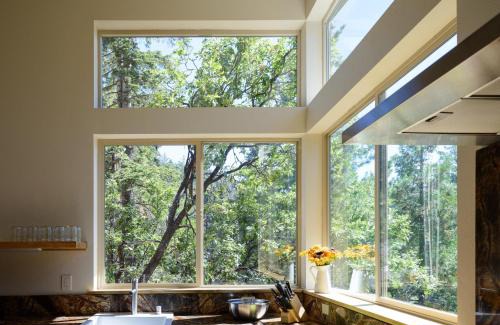 Yosemite West House | Alpenglow 1