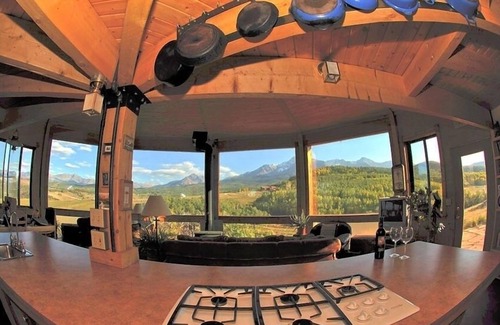 Placerville House | Alpenglow Ranch B&B, Telluride: 3 br/2 ba Panoramic Views/12 Acres/Pond