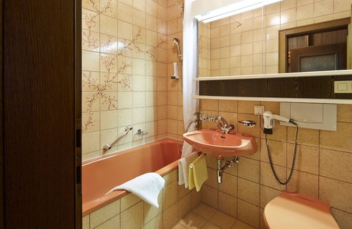 Pinswang Bed & Breakfast | Alpenmotel Säuling