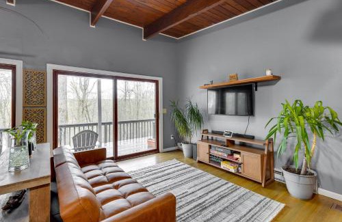 Delevan House | Alpine House Modern Delevan Cabin on 2 Acres