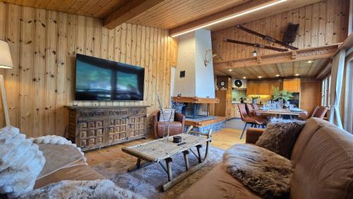 Frutigen Apartment | Alpine Loft, Central, Balcony, Parking, Family,PS5