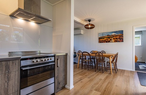 National Park Village House | Alpine Rest - National Park Holiday Home