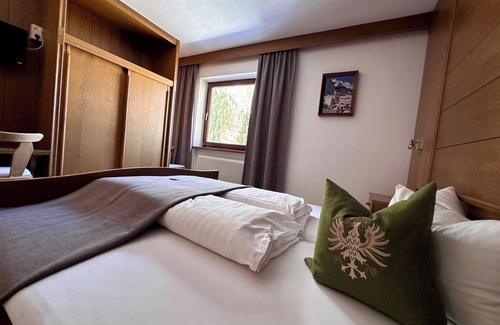 Mandarfen Hotel | Alpinhotel Zirbenhof