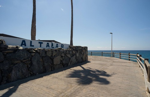 Playa del Aguila Ski Chalet | Altamar 60 Balcony beach views By CanariasGetaway