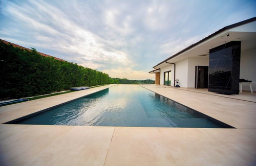 Monteu Roero Villa | Altavista Roero
