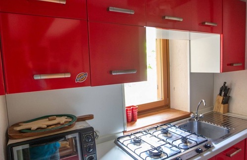 Dolonne Ski Chalet | ALTIDO Big Flat for 6 w/Backyard and parking in Courmayeur