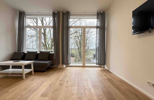 Amberg Apartment | (AM1036) Modern fitters' apartment with balcony