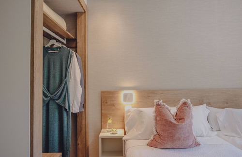 Traslavina Hotel | Amalurra Ecohotel & Retreat Center