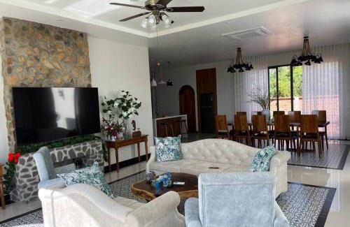 Central Mui Ne Beach Villa | Amanda villa 4 Phan Thiết