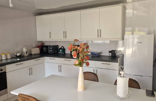 Langley Moor Cottage | Amani 2-Bed Bungalow - Sleeps 4 - Pet Friendly