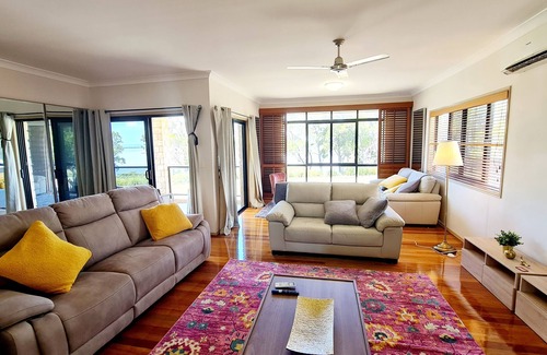 Redland Bay House | Amaryllis - A magnificent waterfront homen