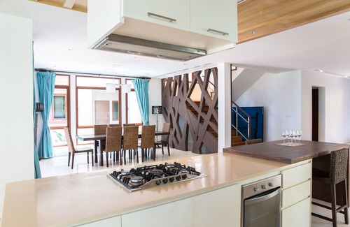 Sai Thai Villa | Amatapura Beachfront Villa 14