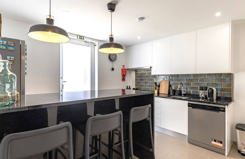 Lumiar Apartment | Amazing 3BDR Duplex in Lisbon by LovelyStay