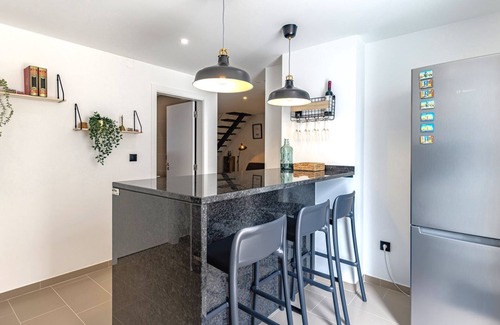 Lumiar Apartment | Amazing 3BDR Duplex in Lisbon by LovelyStay