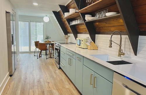 Bynum Cabin | Amazing A-Frame cabin, luxury amenities. Weekly-monthly rental starts Sept 1.