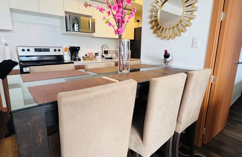 Zona 11 Apartment | Amazing apt near Airport