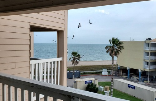 North Beach Condo | Amazing Beach Getaway!