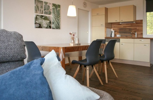 Hainrode House | Amazing home in Hainrode/Hainleite