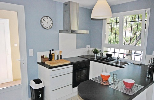 Laudun House | Amazing home in Laudun-L'Ardoise