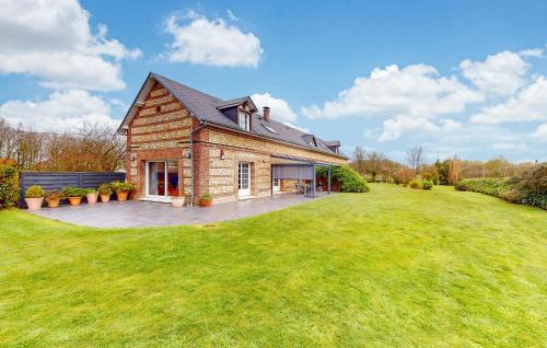 Saint-Aubin-Routot House | Amazing Home In Saint-Aubin-Routot