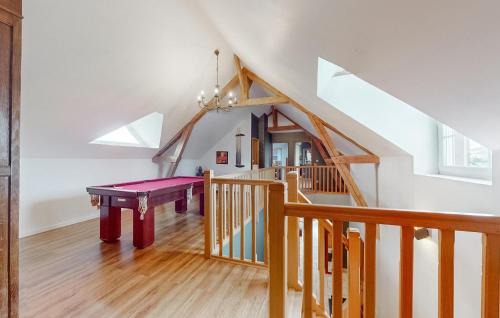 Saint-Aubin-Routot House | Amazing Home In Saint-Aubin-Routot