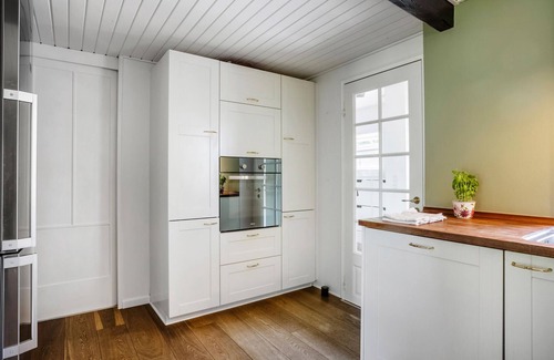 Tejn House | Amazing home in Allinge with WiFi