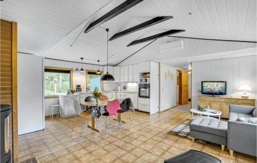 Ertebølle House | Amazing Home In Farsø With Wifi