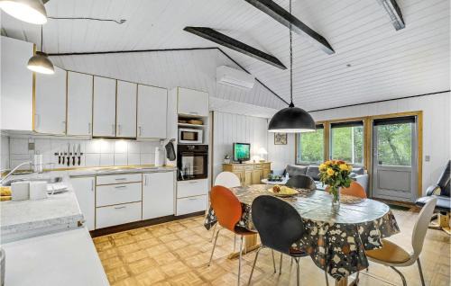 Ertebølle House | Amazing Home In Farsø With Wifi