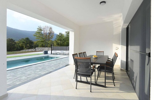 Municipality of Gracac House | Amazing home in Gracac with kitchen