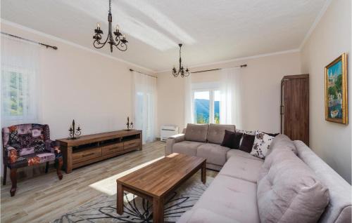 Sasovici House | Amazing Home In Herceg Novi With Wifi