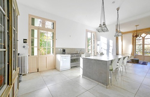 Junas House | Amazing home in JUNAS with outdoor swimming pool