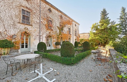 Junas House | Amazing home in JUNAS with outdoor swimming pool
