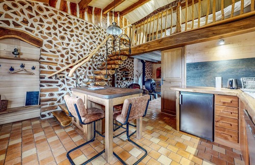 Les Fosses House | Amazing home in LES FOSSES with WiFi