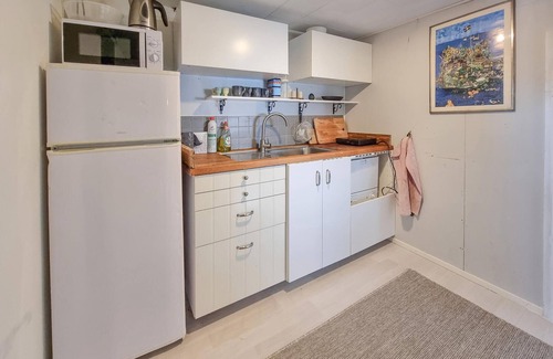 Saro House | Amazing home in Särö with WiFi