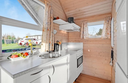 Remmer Strand House | Amazing home in Struer with WiFi