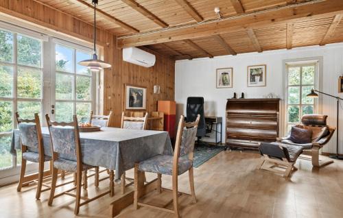 Kegnæshøj House | Amazing Home In Sydals With Wifi
