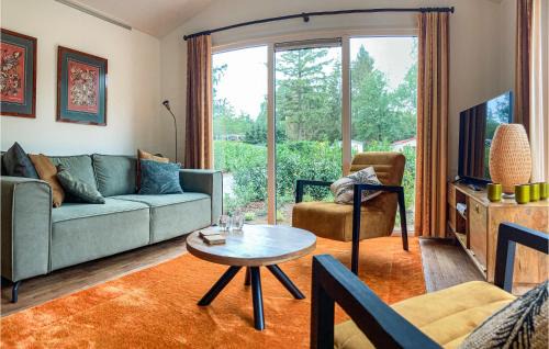 Vorden House | Amazing Home In Vorden With Kitchen
