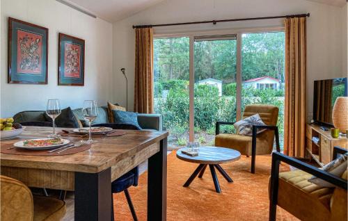 Vorden House | Amazing Home In Vorden With Kitchen