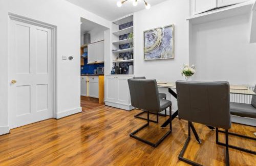 Stratford and New Town House | Amazing House Stratford London