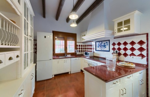 El Candado Villa | Amazing House with pool situated in El Candado Area