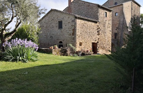 Anghiari House | Amazing House Within the Castle of Pianettole, Anghiari 30mins from AREZZO