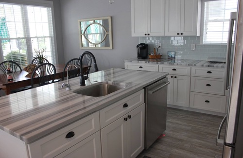 North End Condo | Amazing Location! PRIME location on Wesley. Includes Tags/Chairs/Umbrellas!