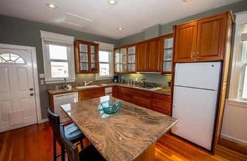 Cow Hollow Apartment | Amazing Marina/Cow Hollow 3 bedroom 2 full bath