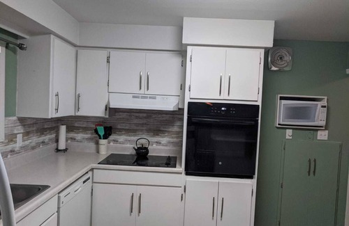 Mattawa House | Amazing Mattawa Riverfront, Mountain View Home, Close to Adventures & Amenities