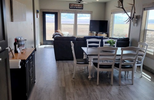Shining Mountains House | Amazing Mountain View’s in a brand new build