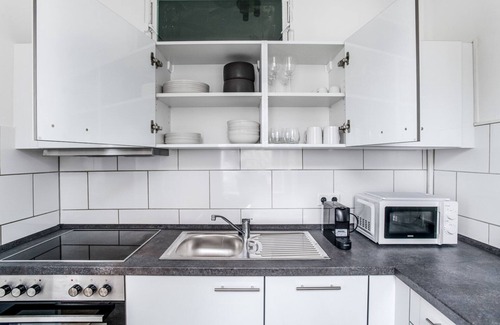 Neukoelln Apartment | Amazing Neukölln 1BR nr Körnerpark, by Blueground
