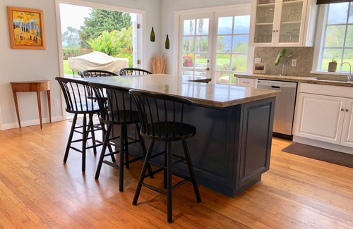 Carpinteria House | Amazing Ocean and Mountain Views, Walk to Beach